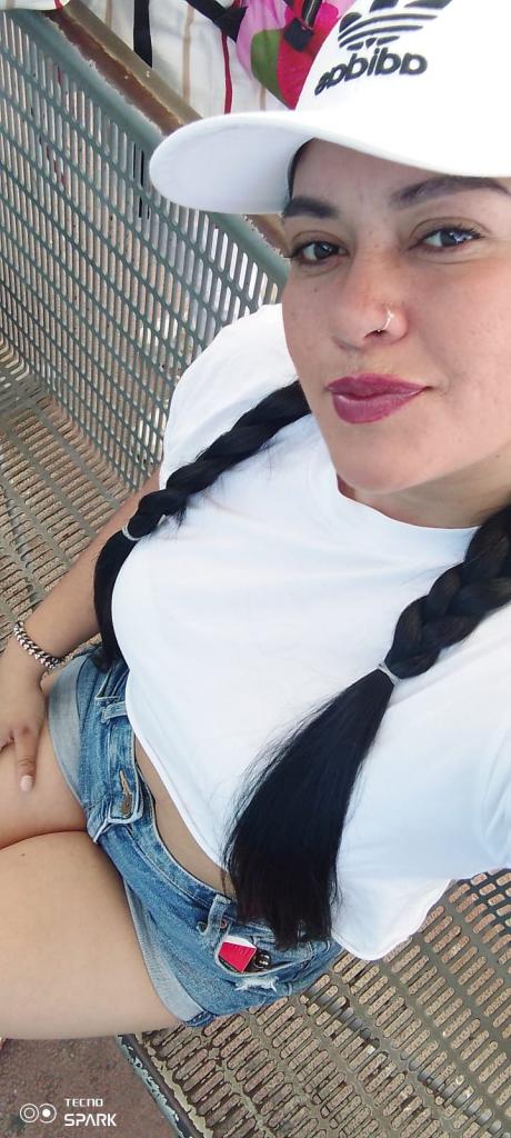 Chica busca chico en Almería: 