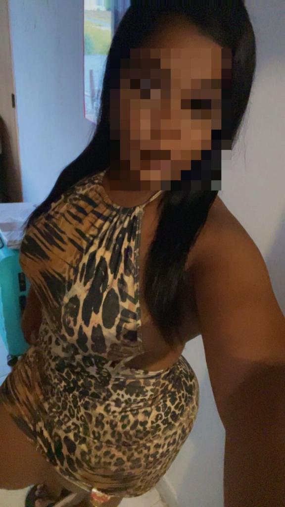 Chica busca chico en Almería: 
