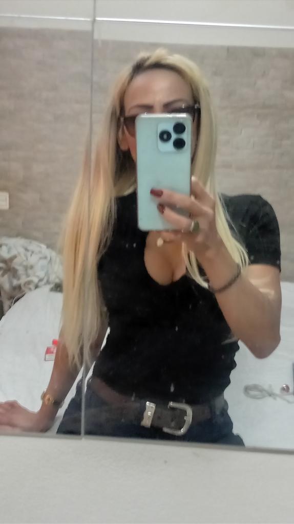 Chica busca chico en Granada: 