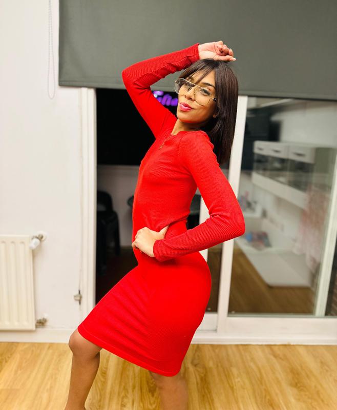 697388135: Chica busca chico en Burgos