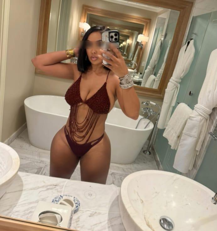 Chica busca chico en Menorca: 
