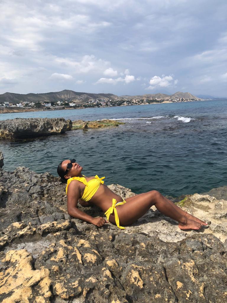 Chica busca chico en Alicante: 