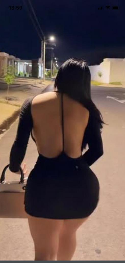 Chica busca chico en Tenerife: 
