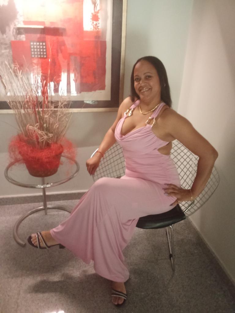 Chica busca chico en Almería: 