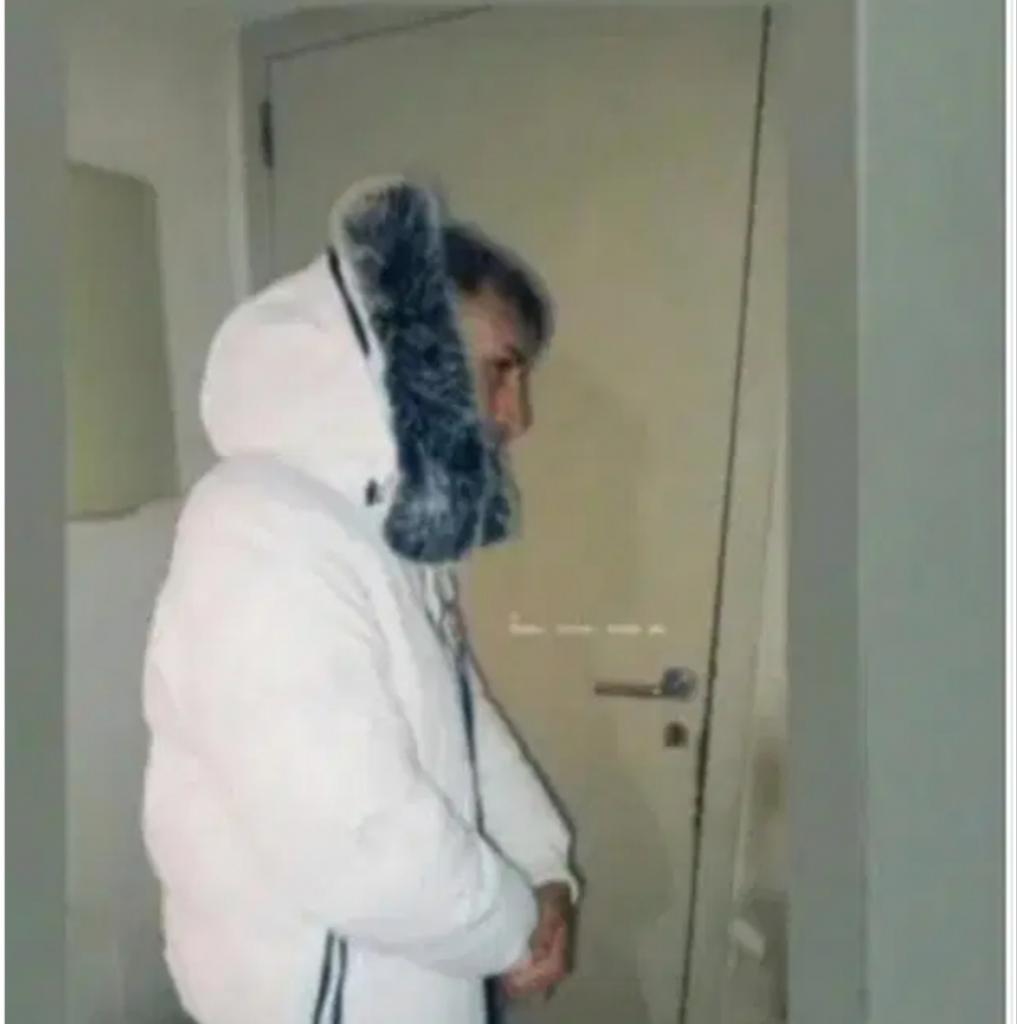 617297243: Chico busca chica en Almería