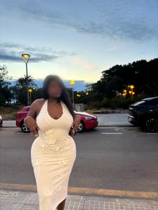 663166699: Chica busca chico en Mallorca