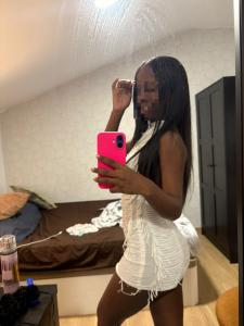 642709126: Chica busca chico en Alicante