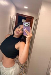 604390967: Chica busca chico en Gerona