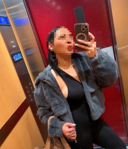 670345610: Chica busca chico en Valencia