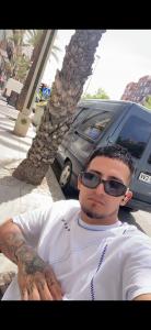 614763132: Chico busca chica en Alicante