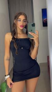 663199385: Chica busca chico en Barcelona