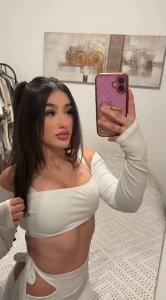 697363069: Chica busca chico en Málaga