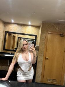662438651: Chica busca chico en Málaga