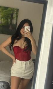603137037: Chica busca chico en La Coruña