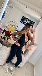 631119619: Chica busca chico en Pontevedra