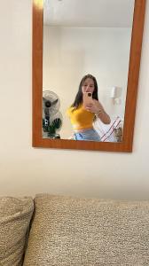 643996289: Chica busca chico en Málaga