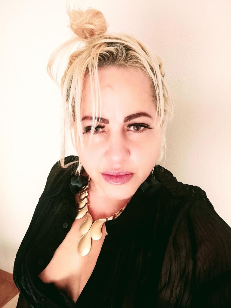 614442824: Chica busca chico en Cantabria