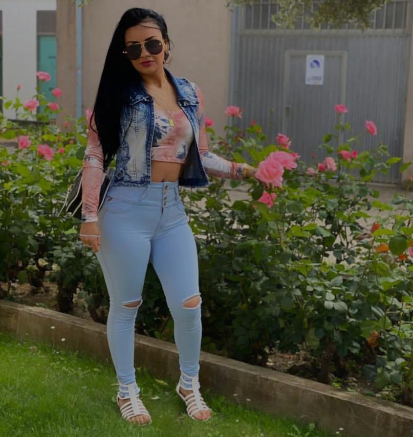 Chica busca chico en Almería: 