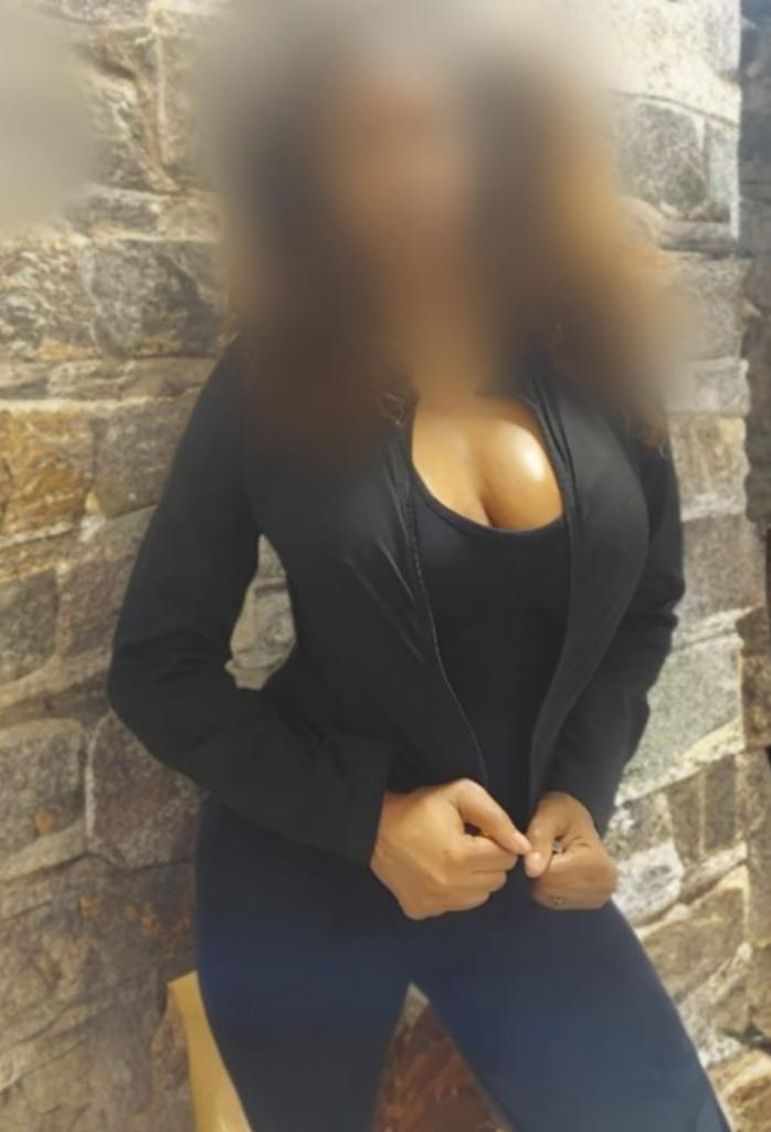 610026008: Chica busca chico en Barcelona