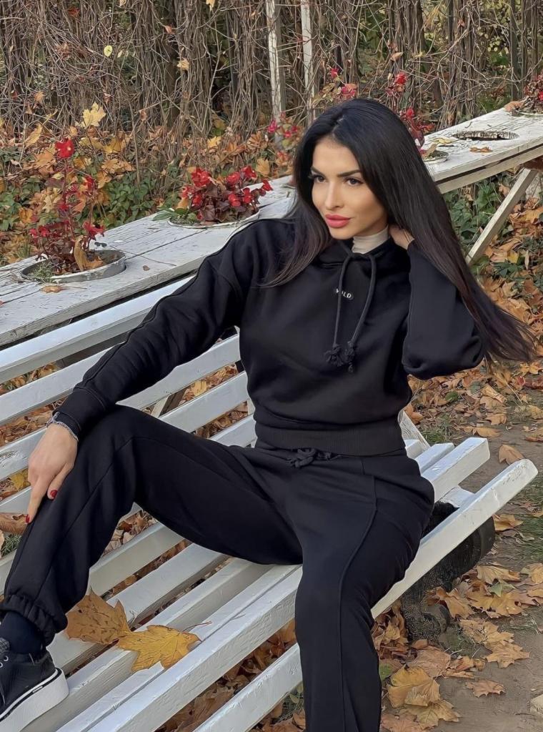 631828566: Chica busca chico en Almería