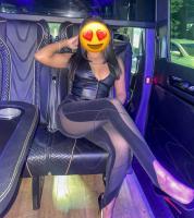 613342256: Chica busca chico en Barcelona