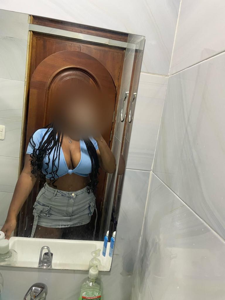 Chica busca chico en Tenerife: 