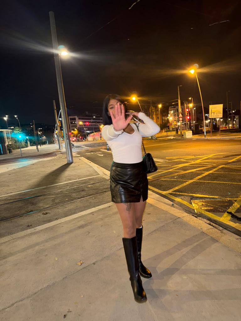 610085278: Chica busca chico en Málaga