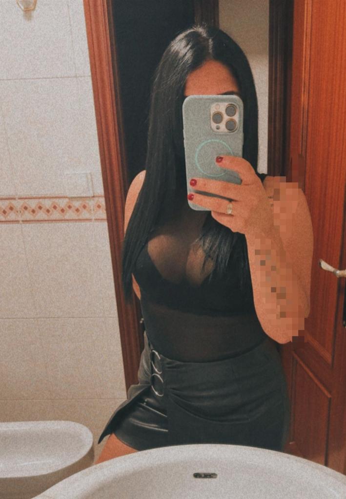 Chica busca chico en Granada: 
