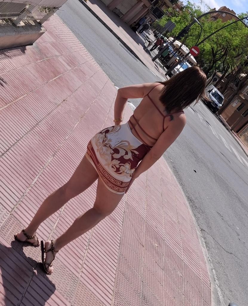 613215203: Chica busca chico en Alicante