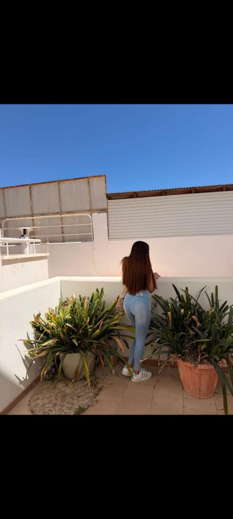 Chica busca chico en Almería: Chica busca chico