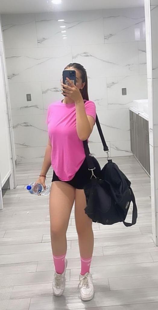 Chica busca chico en Almería: 