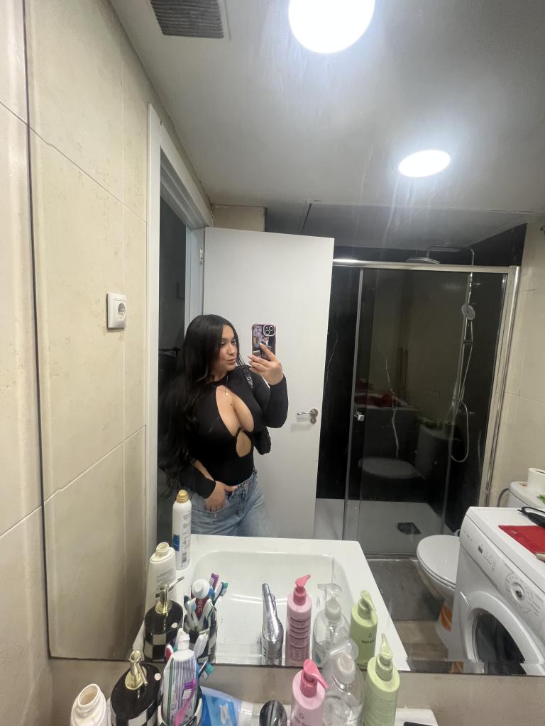 613606460: Chica busca chico en Madrid