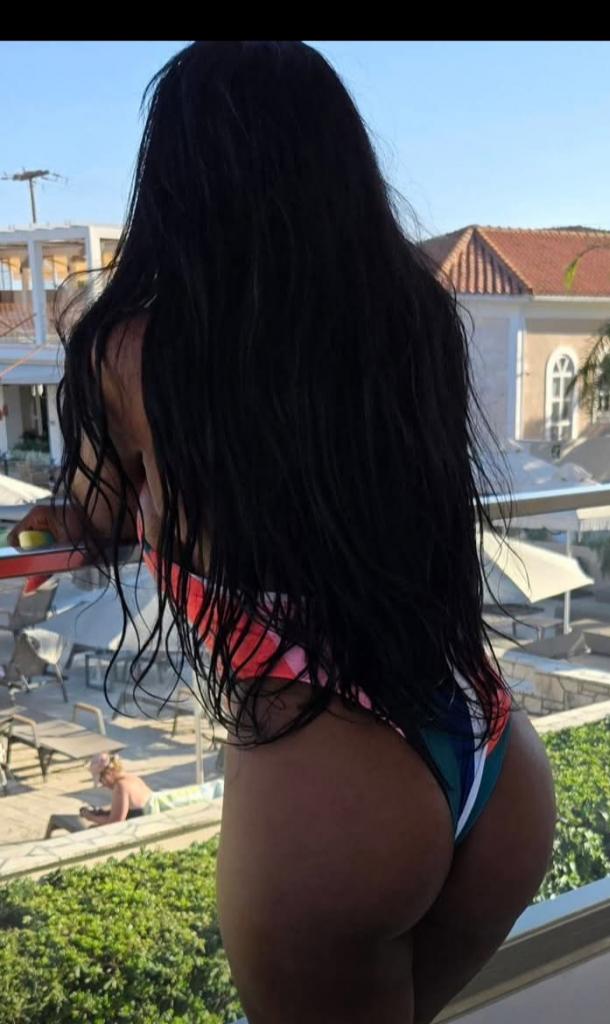 Chica busca chico en Tenerife: 