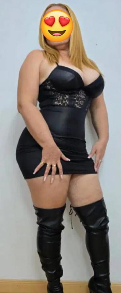 Chica busca chico en Málaga: Chica busca chico