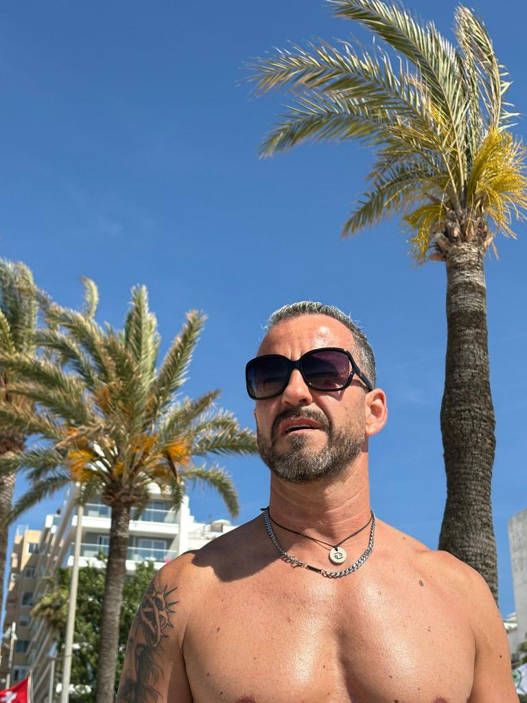 Chico busca chica en Mallorca: 