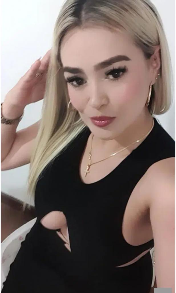 Chica busca chico en Ibiza: 