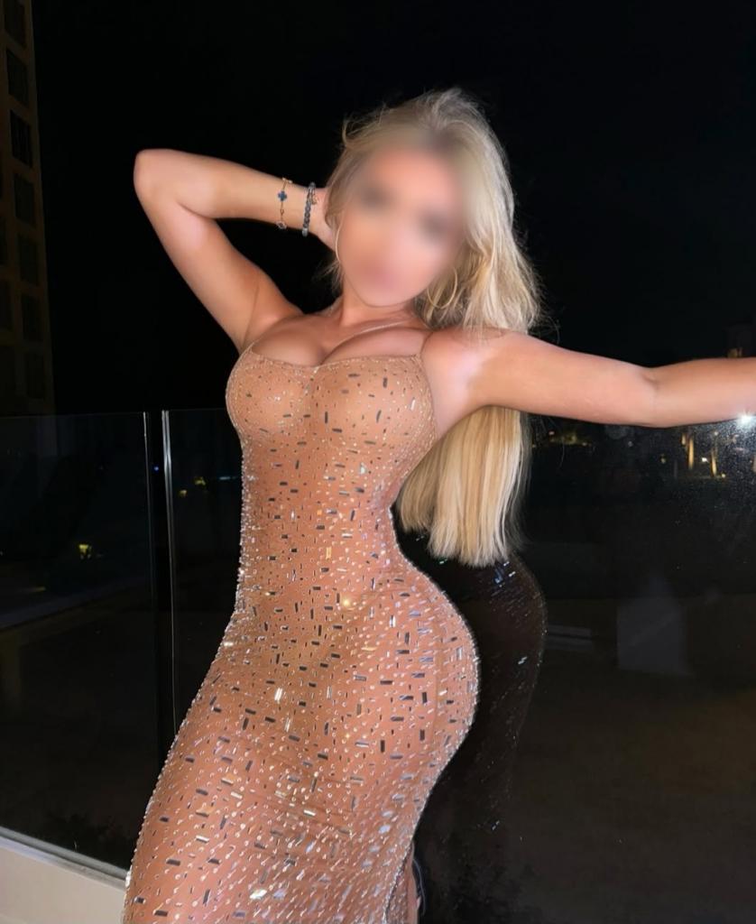 603930092: Chica busca chico en La Coruña