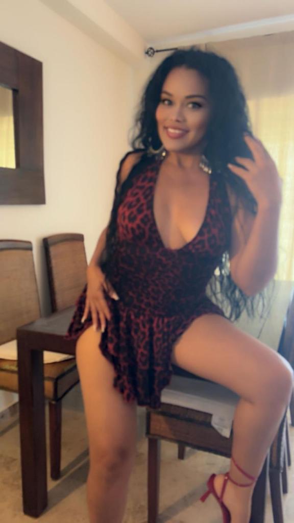 637947528: Chica busca chico en Alicante