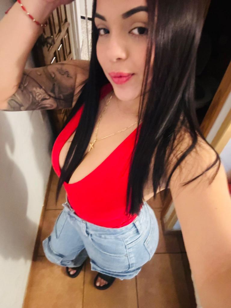 604283469: Chica busca chico en Málaga