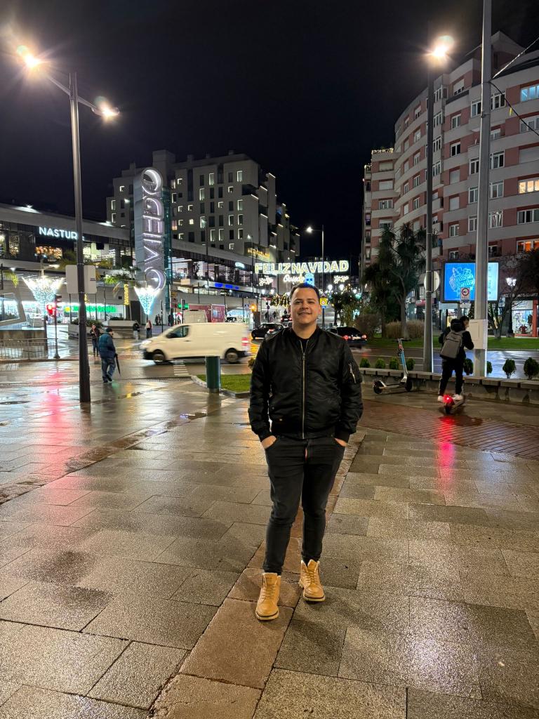 614249986: Chico busca chica en Lugo