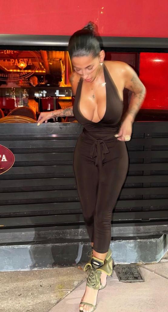695608566: Chica busca chico en Ibiza
