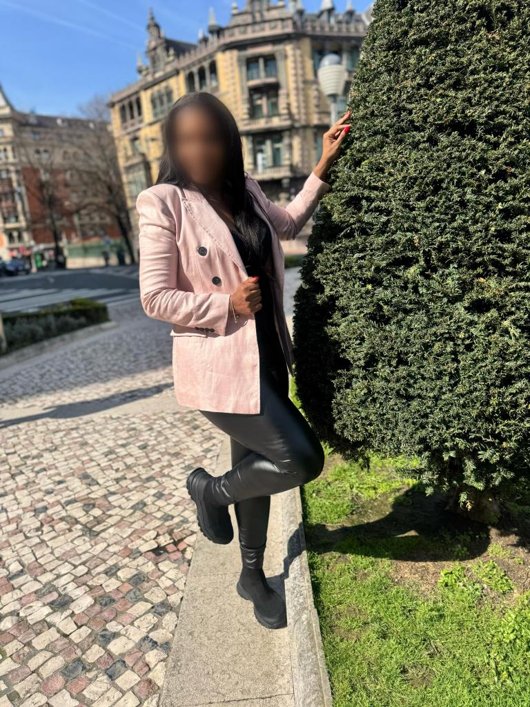 643650849: Chica busca chico en Lugo