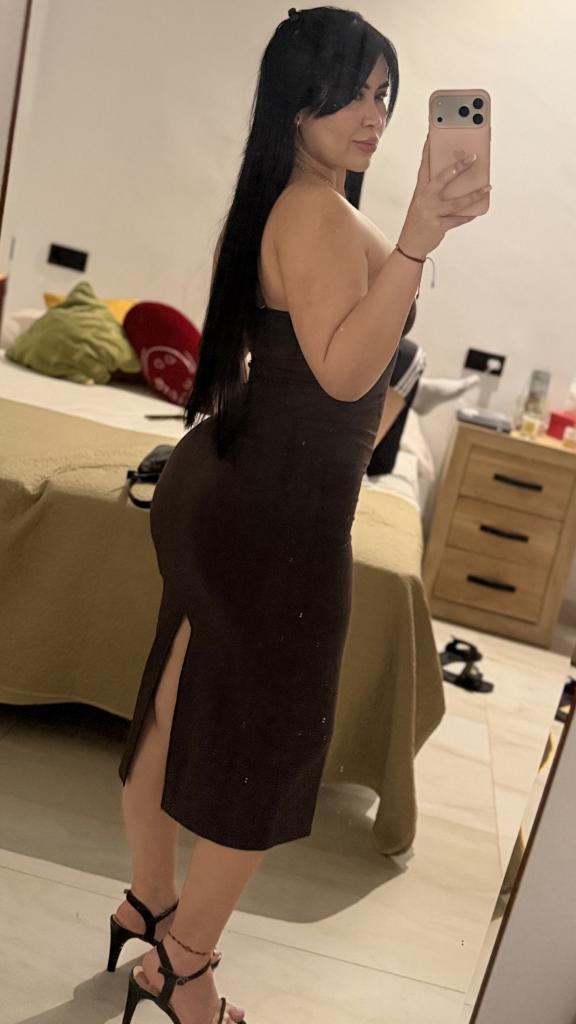 641917054: Chica busca chico en Sevilla
