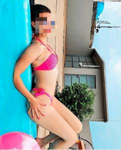 643033849: Chica busca chico en Murcia