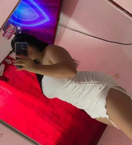 617885474: Chica busca chico en Lérida