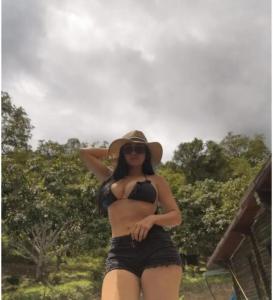 641401569: Chica busca chico en Sevilla