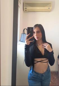 613456279: Chica busca chico en Alicante