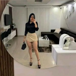 627733507: Chica busca chico en Málaga