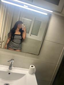 613695404: Chica busca chico en Valencia