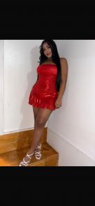 697624169: Chica busca chico en Málaga